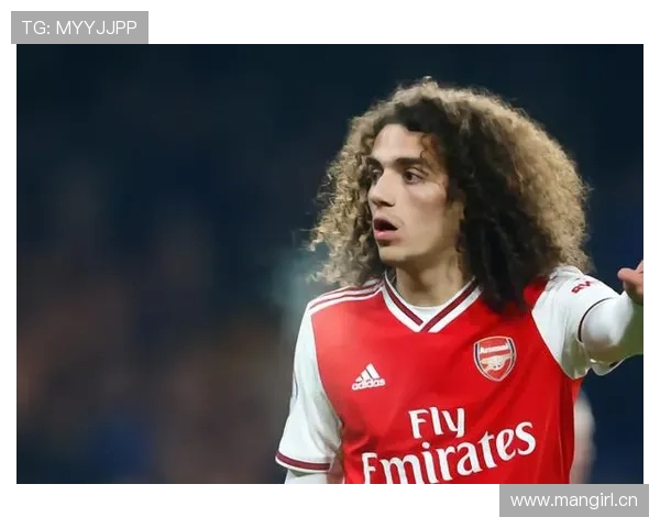 迪卡尼奥批评贡多齐缺乏领袖气质称萨里言辞过于刻薄 迪卡尼奥批评贡多齐缺乏领袖气质称萨里言辞过于刻薄