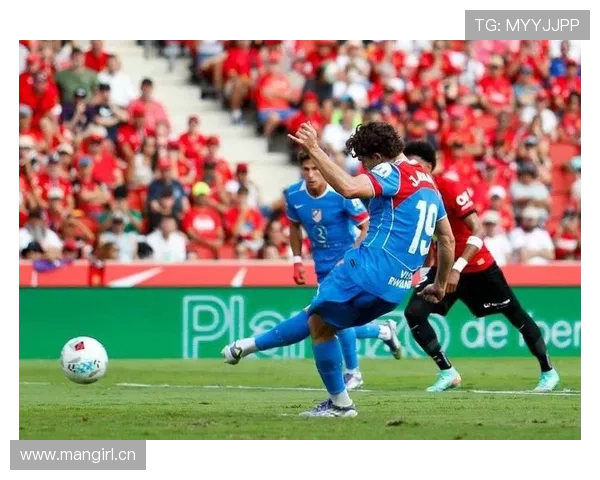 阿森纳大胜马竞四比零 西蒙尼换人后十分钟连失三球